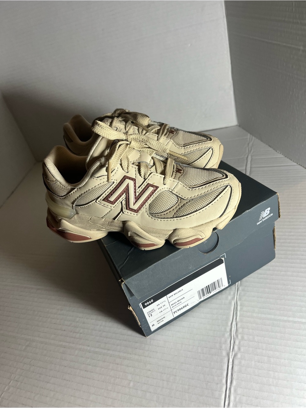 New Balance 9060 Bone Sparrow size size 12 unisex